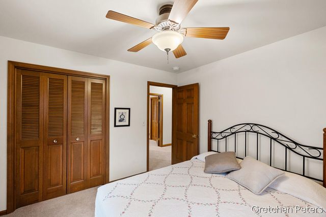 6852 Aleda Avenue, Grand Rapids, MI 49508