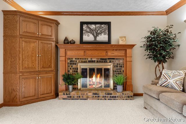 6852 Aleda Avenue, Grand Rapids, MI 49508