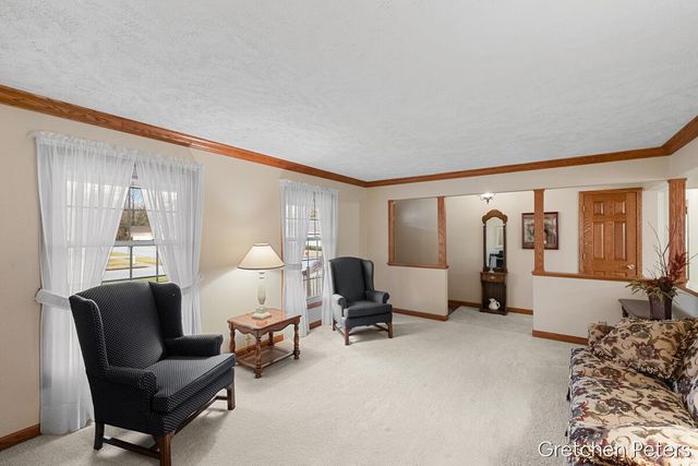 6852 Aleda Avenue, Grand Rapids, MI 49508