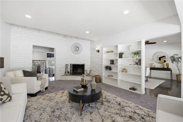 5139 San Feliciano, Woodland Hills, CA 91364