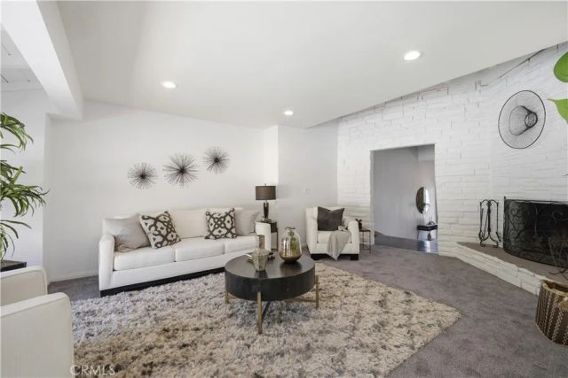 5139 San Feliciano, Woodland Hills, CA 91364