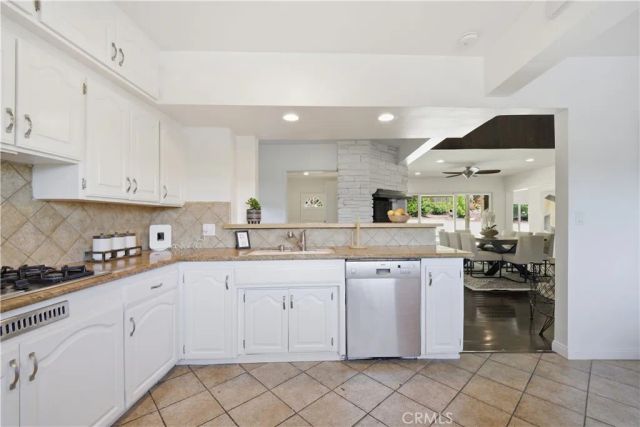 5139 San Feliciano, Woodland Hills, CA 91364