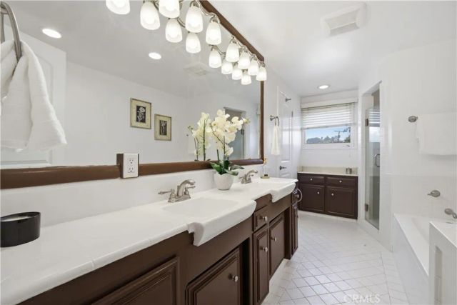 5139 San Feliciano, Woodland Hills, CA 91364
