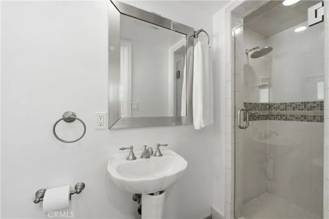 5139 San Feliciano, Woodland Hills, CA 91364