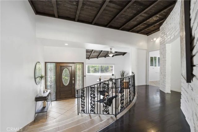 5139 San Feliciano, Woodland Hills, CA 91364