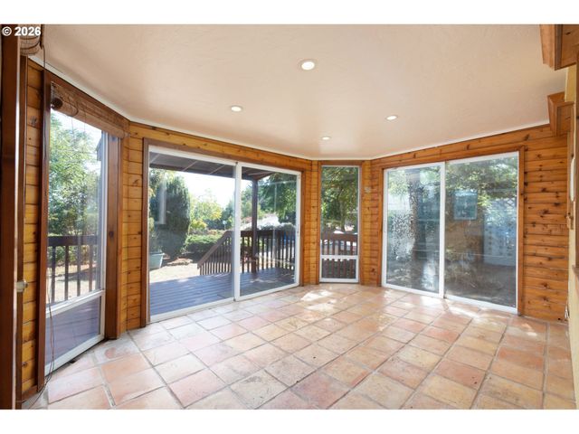 3809 H St, Vancouver, WA 98663