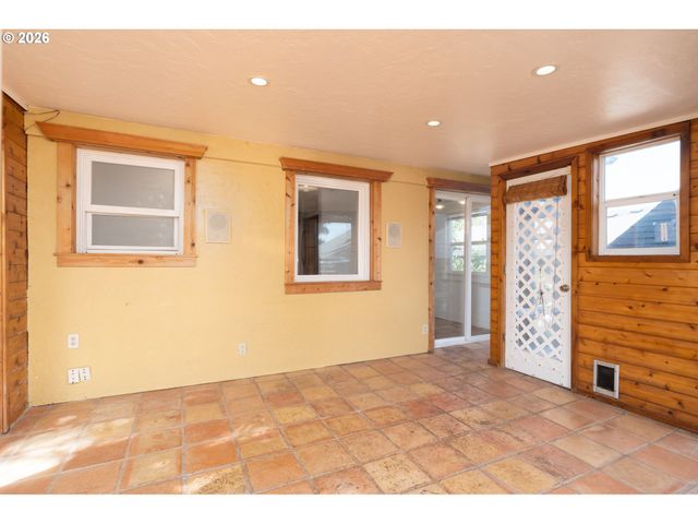 3809 H St, Vancouver, WA 98663