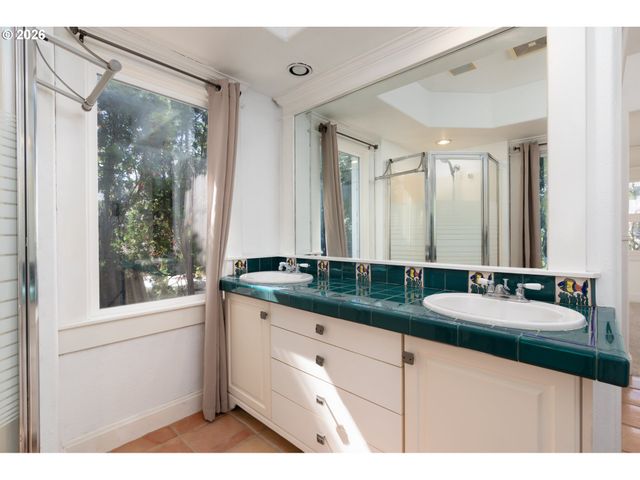 3809 H St, Vancouver, WA 98663