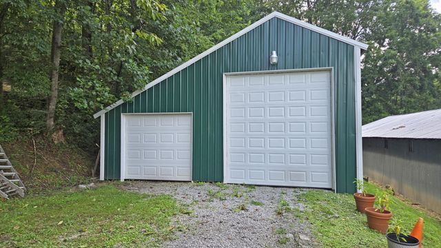 111 House Avenue, Manchester, KY 40962