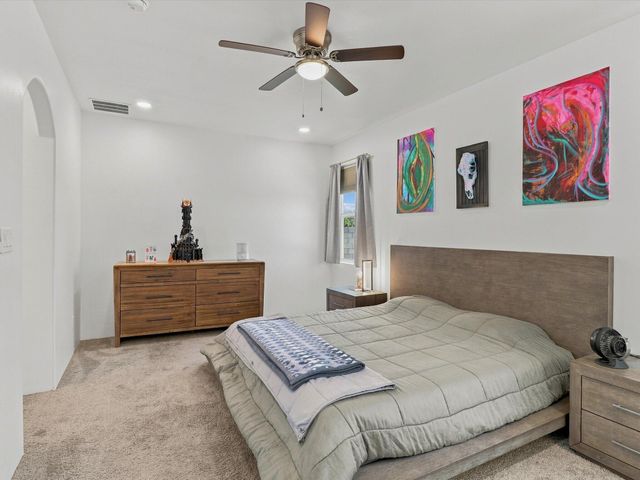 3932 Jaxson Lane, Santa Fe, NM 87507