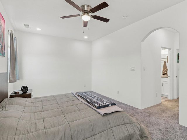 3932 Jaxson Lane, Santa Fe, NM 87507