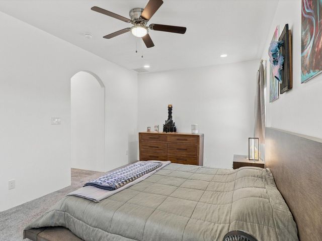 3932 Jaxson Lane, Santa Fe, NM 87507