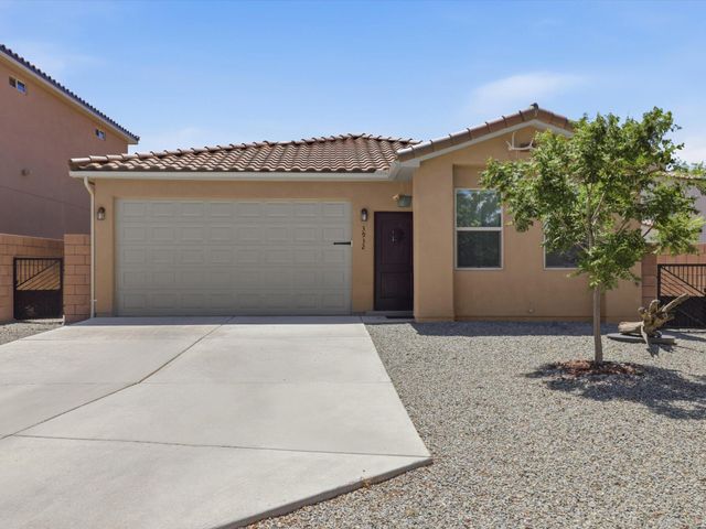 3932 Jaxson Lane, Santa Fe, NM 87507