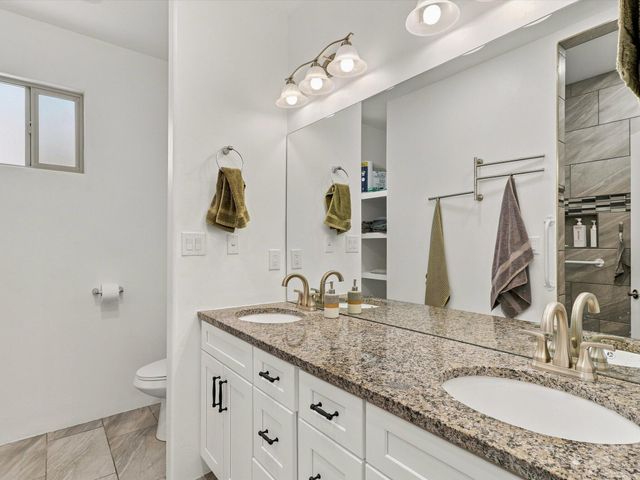 3932 Jaxson Lane, Santa Fe, NM 87507
