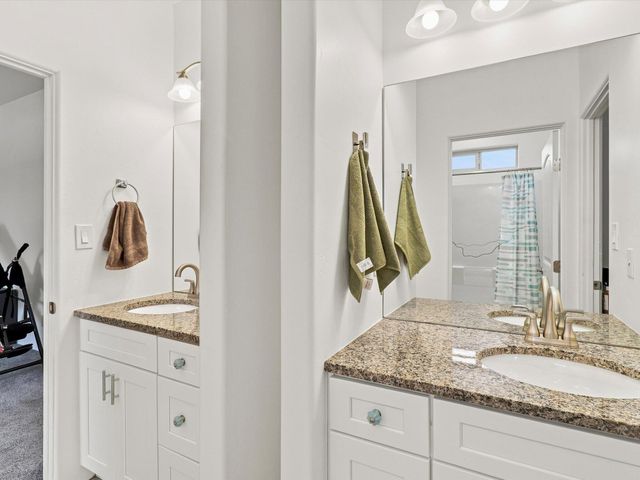 3932 Jaxson Lane, Santa Fe, NM 87507