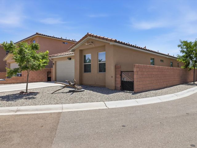 3932 Jaxson Lane, Santa Fe, NM 87507