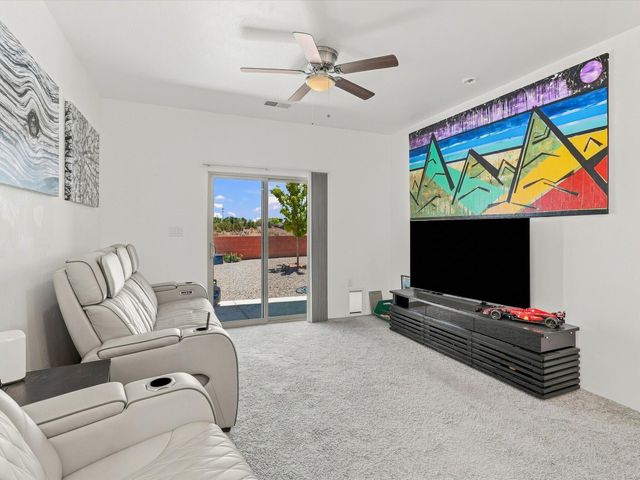 3932 Jaxson Lane, Santa Fe, NM 87507