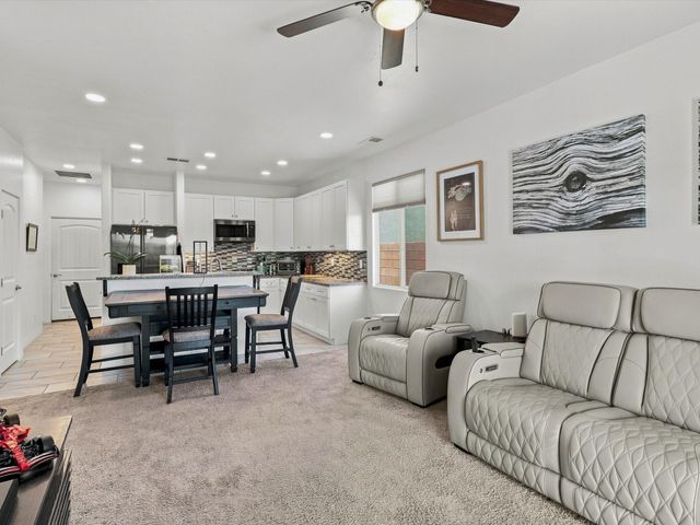 3932 Jaxson Lane, Santa Fe, NM 87507