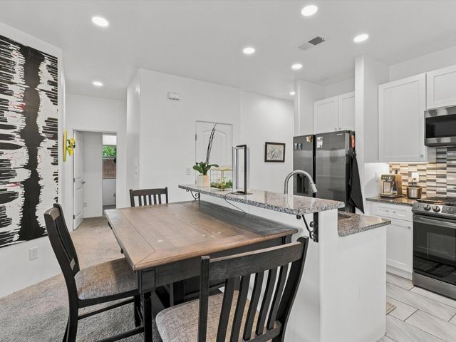 3932 Jaxson Lane, Santa Fe, NM 87507