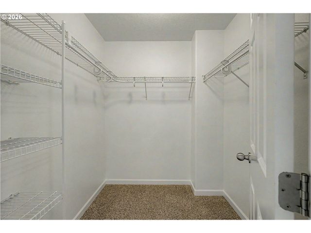 21541 Ne LAUREL WOOD Ln, Fairview, OR 97024
