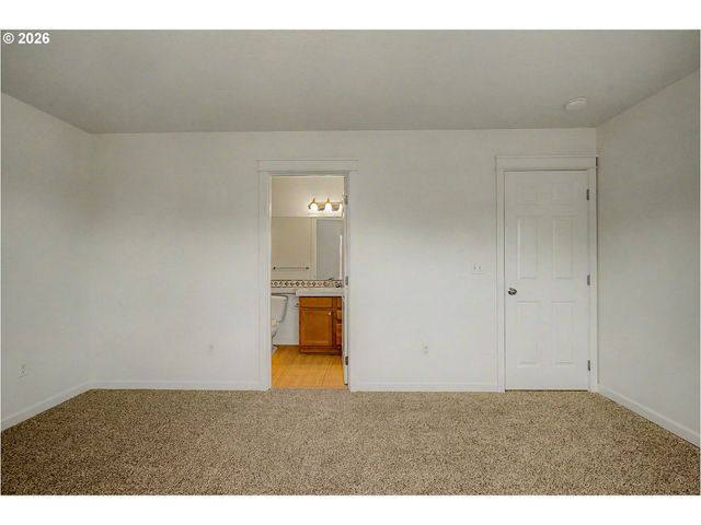 21541 Ne LAUREL WOOD Ln, Fairview, OR 97024