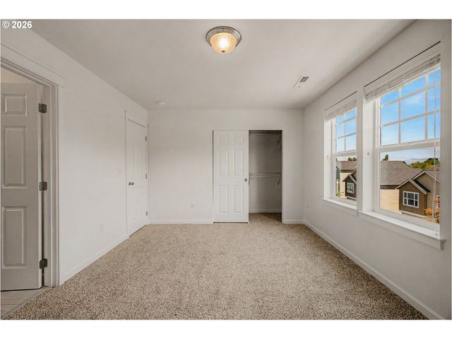 21541 Ne LAUREL WOOD Ln, Fairview, OR 97024