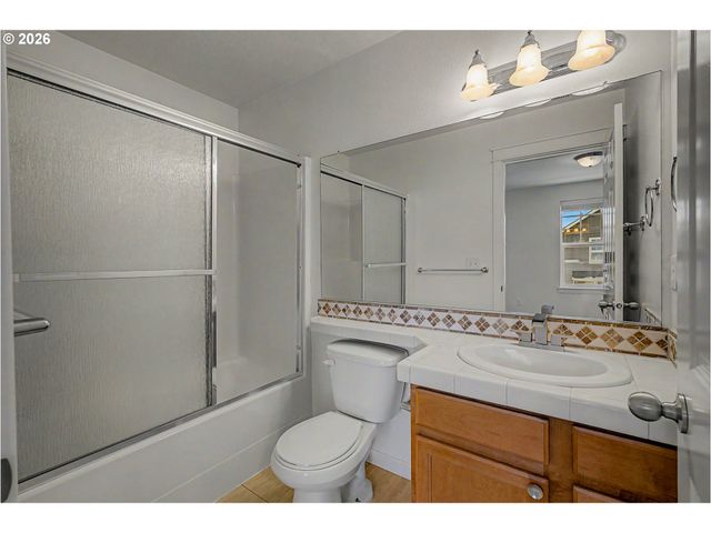 21541 Ne LAUREL WOOD Ln, Fairview, OR 97024