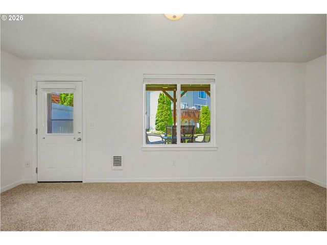 21541 Ne LAUREL WOOD Ln, Fairview, OR 97024