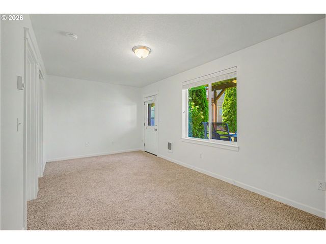 21541 Ne LAUREL WOOD Ln, Fairview, OR 97024