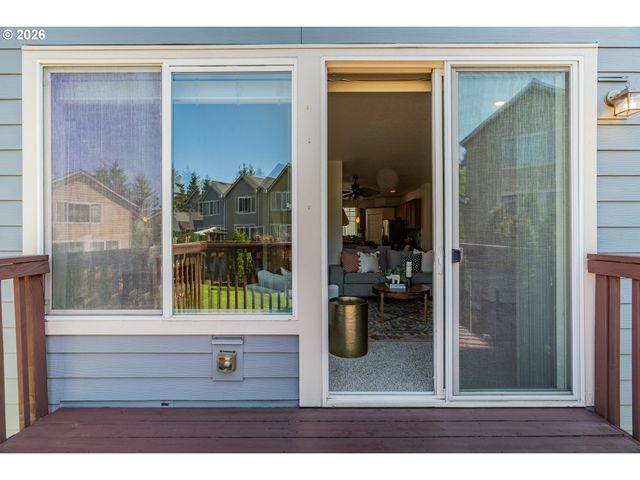 21541 Ne LAUREL WOOD Ln, Fairview, OR 97024