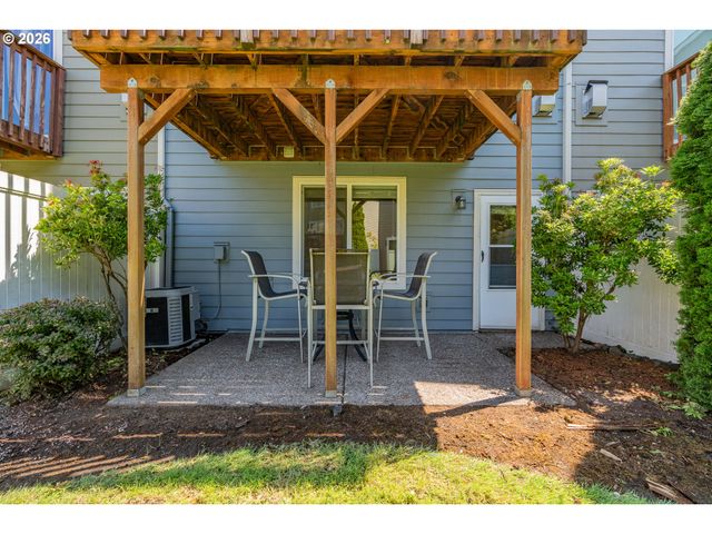 21541 Ne LAUREL WOOD Ln, Fairview, OR 97024