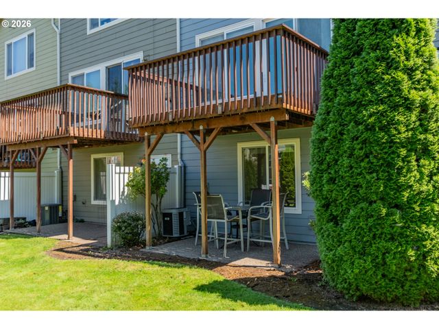 21541 Ne LAUREL WOOD Ln, Fairview, OR 97024