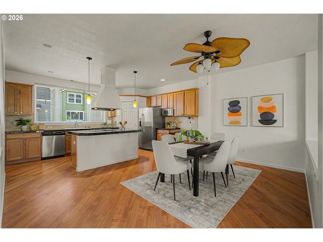21541 Ne LAUREL WOOD Ln, Fairview, OR 97024