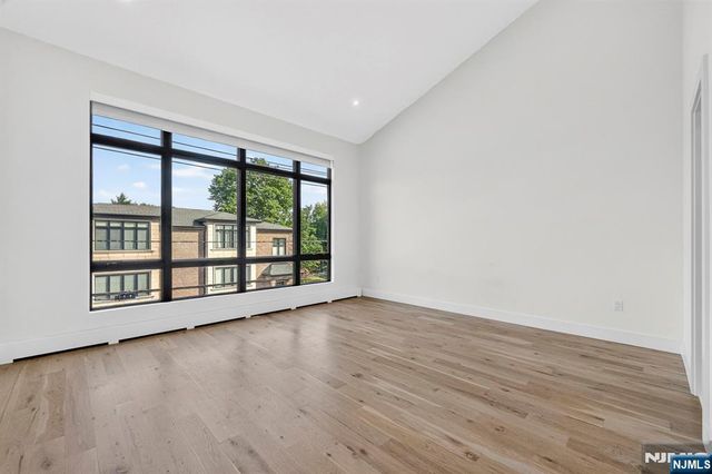 1157 Inwood Terrace, Fort Lee, NJ 07024