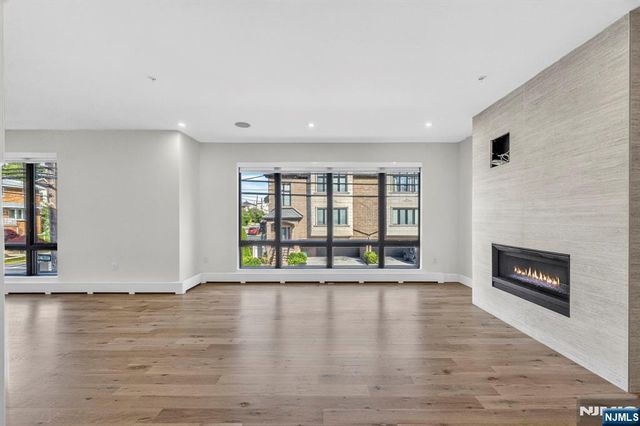 1157 Inwood Terrace, Fort Lee, NJ 07024