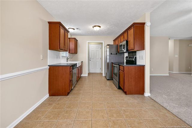 1482 Avoncroft Drive, Fayetteville, NC 28306