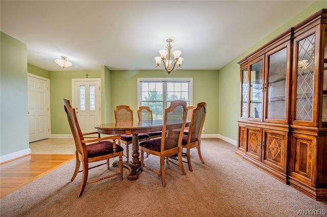 8 Nicholas Lane, Lancaster, NY 14086