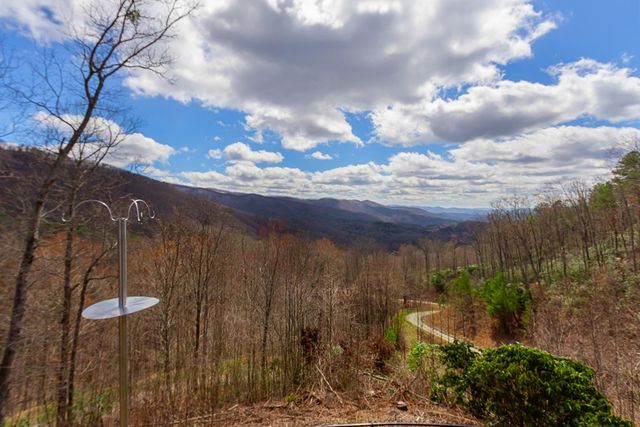 57 Eagles Nest Trail, Murphy, NC 28906