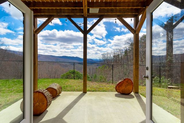 57 Eagles Nest Trail, Murphy, NC 28906