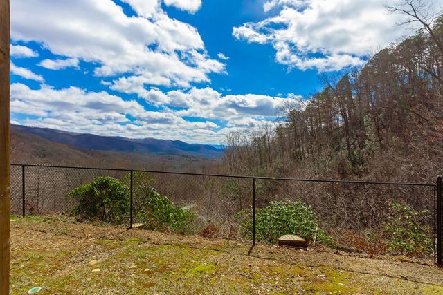 57 Eagles Nest Trail, Murphy, NC 28906