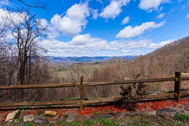 57 Eagles Nest Trail, Murphy, NC 28906