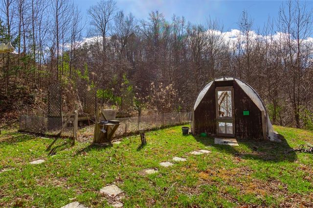 57 Eagles Nest Trail, Murphy, NC 28906