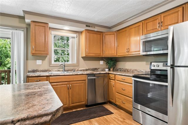 745 Sidney St, City Of Greensburg, PA 15601