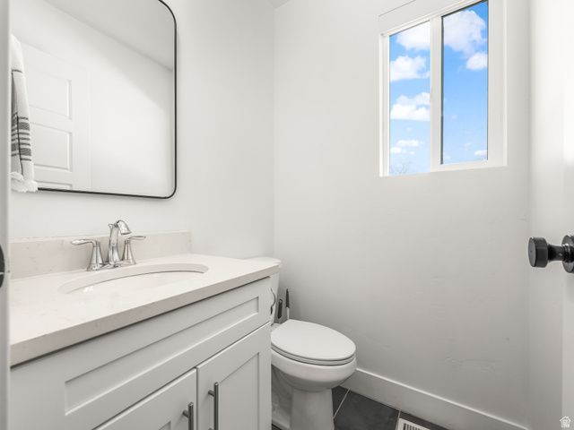 411 E DAYBREAK DR, Pleasant Grove, UT 84062