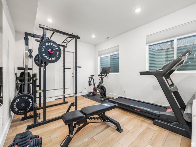 411 E DAYBREAK DR, Pleasant Grove, UT 84062