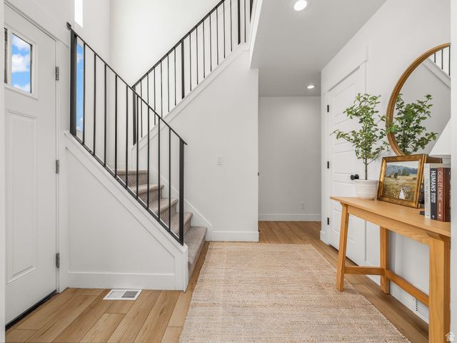 411 E DAYBREAK DR, Pleasant Grove, UT 84062