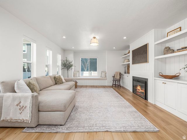 411 E DAYBREAK DR, Pleasant Grove, UT 84062