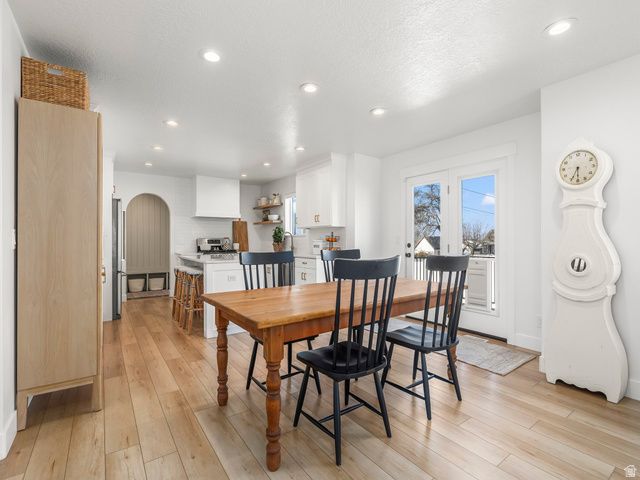 411 E DAYBREAK DR, Pleasant Grove, UT 84062