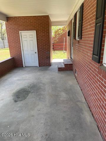 406 W Daniels Street, Kinston, NC 28501