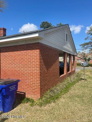 406 W Daniels Street, Kinston, NC 28501